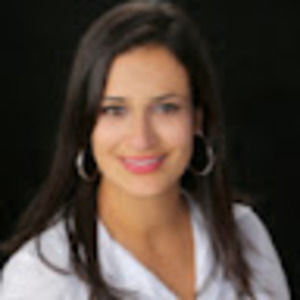 Meet your Posher, Estela